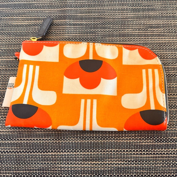 Orla Kiely Target Floral Cosmetics Pouch - Picture 2 of 5